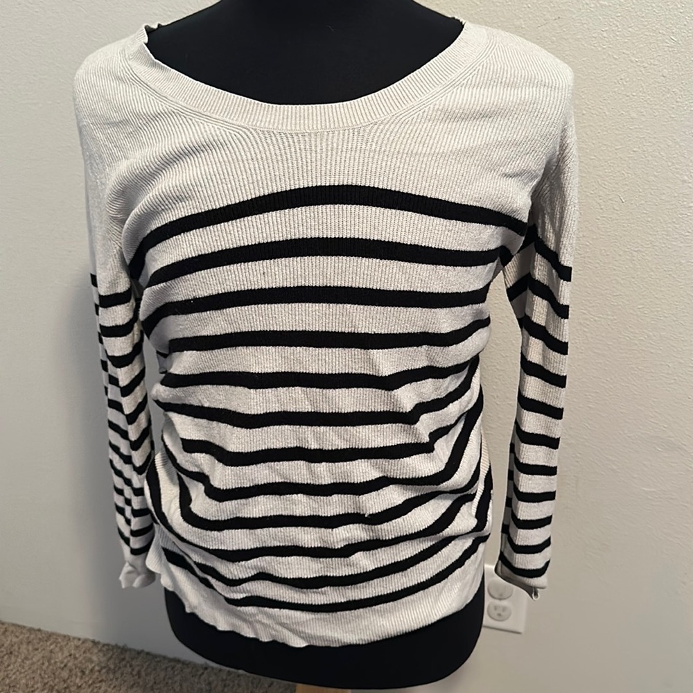 Maternity sweater